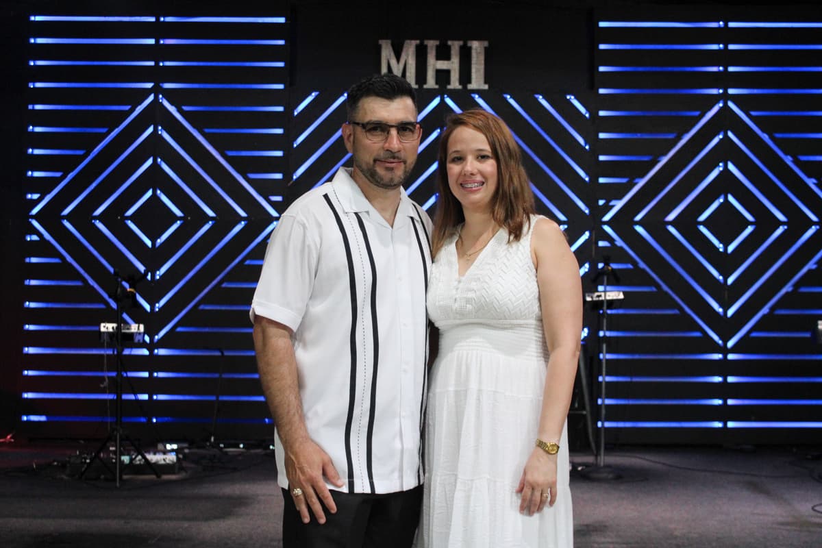 Pastores Yuniel y Susel Cruz